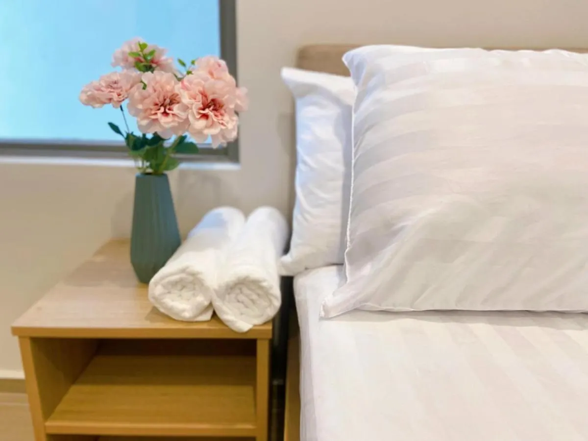 The Song Vung Tau Condotel: 5-Star Beachfront with Infinity Pool Apartment