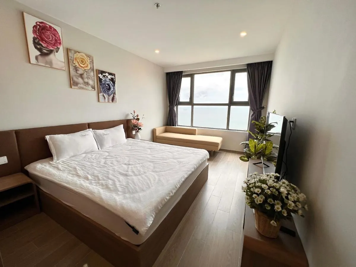 Apartment The Song Vung Tau Condotel: 5-Star Beachfront with Infinity Pool