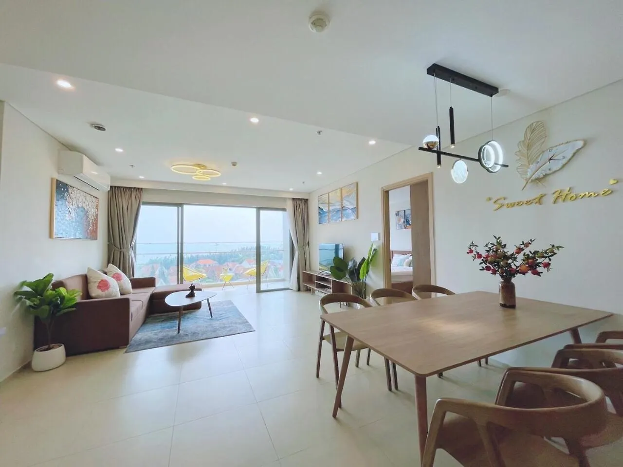 The Song Vung Tau Condotel: 5-Star Beachfront with Infinity Pool Apartment